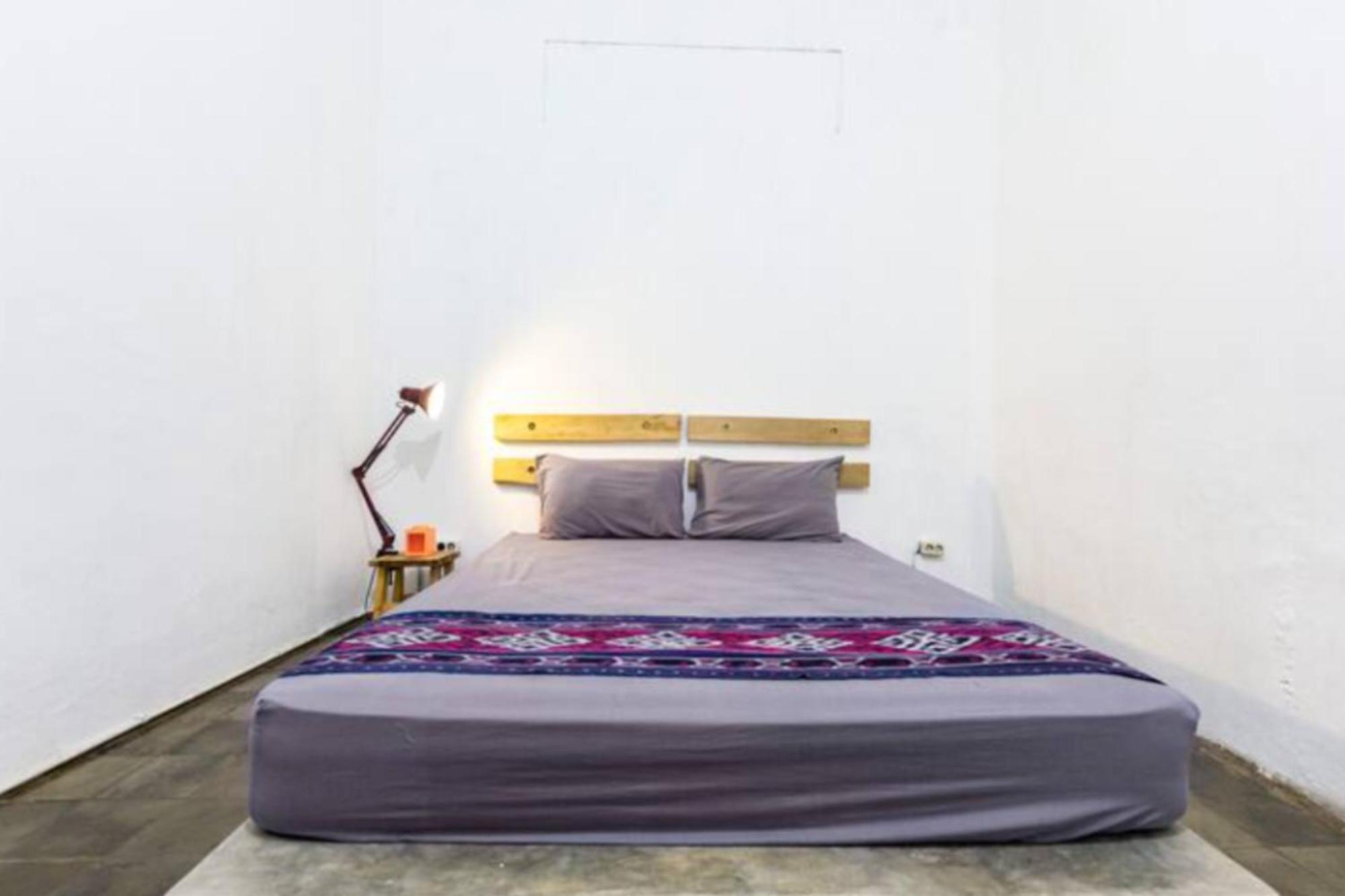 Bed and Breakfast Yogyakarta Bnb Malioboro Номер фото